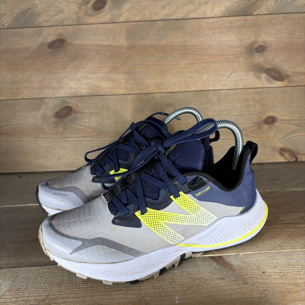 new balance nitrel V4 womens size 7.5 shoes blue gray trail hiking sneakers